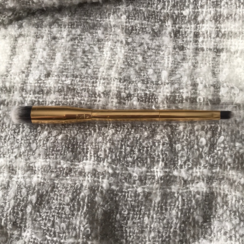BNWT Tarte Dual Ended Concealer Brush